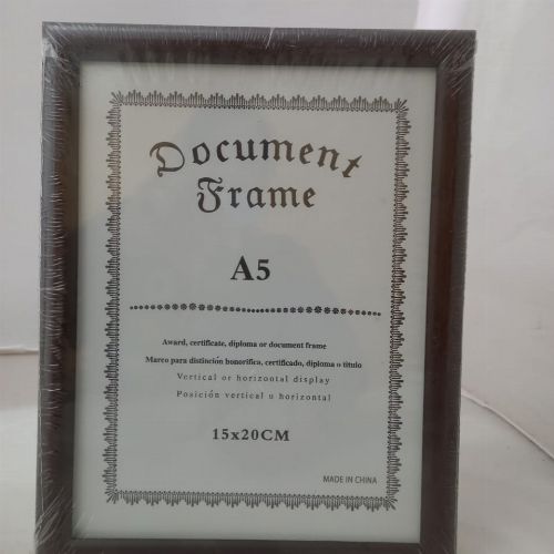 WOODEN FRAME A4 BROWN