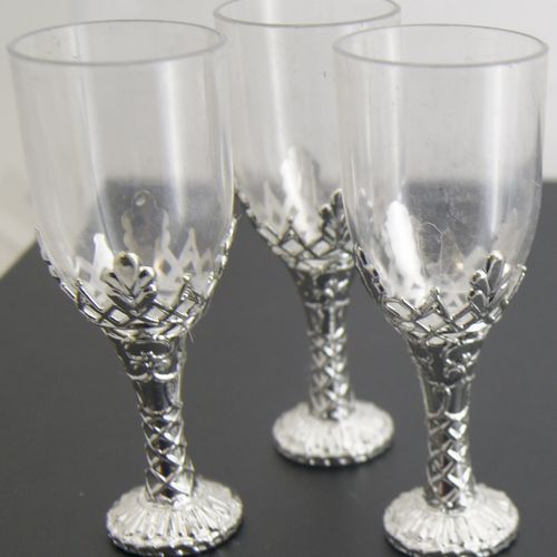 Champane Glasses Clear w/Silver (12's)